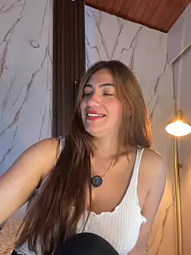 Snapshot of emmily_d chatting on July 7, 2026, 7:18 pm emmily d online show from July 7, 2026, 7:18 pm