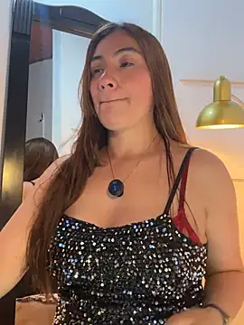 Snapshot of emmily_d chatting on July 8, 2026, 7:18 pm emmily d online show from July 8, 2026, 7:18 pm