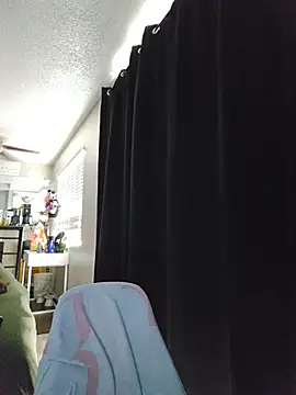 DevilDahm online show from October 28, 2025, 8:33 pm