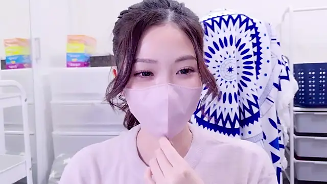 Snapshot of oxo_yuna_oxo chatting on December 8, 2024, 3:56 pm oxo yuna oxo online show from December 8, 2024, 3:56 pm