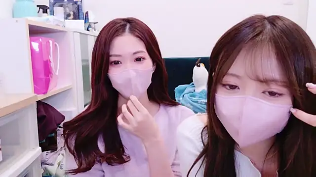 Snapshot of oxo_yuna_oxo chatting on January 3, 2025, 12:41 pm oxo yuna oxo online show from January 3, 2025, 12:41 pm