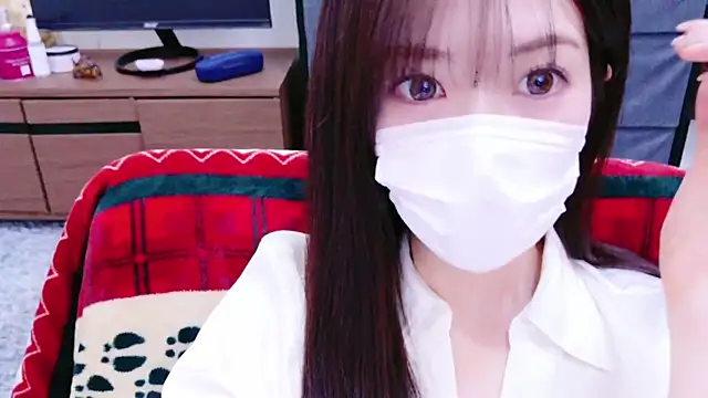 Snapshot of oxo_yuna_oxo chatting on February 28, 2025, 11:36 am oxo yuna oxo online show from February 28, 2025, 11:36 am