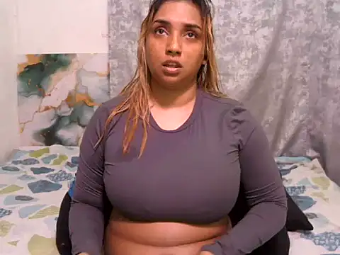 Snapshot of GORGEOUSLIPS chatting on June 20, 2026, 3:37 pm GORGEOUSLIPS online show from June 20, 2026, 3:37 pm