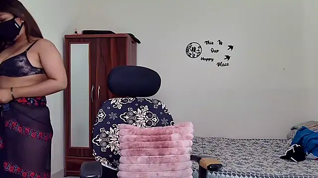 Hoty-Shivangi online show from March 15, 2026, 7:36 am