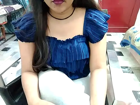 Snapshot of aarushi_sharmaa chatting on March 2, 2025, 8:16 am aarushi sharmaa online show from March 2, 2025, 8:16 am