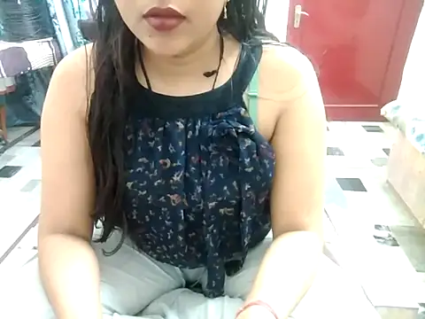 Snapshot of aarushi_sharmaa chatting on March 17, 2025, 2:52 am aarushi sharmaa online show from March 17, 2025, 2:52 am