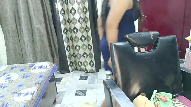 Snapshot of aarushi_sharmaa chatting on November 29, 2025, 4:26 am aarushi sharmaa online show from November 29, 2025, 4:26 am