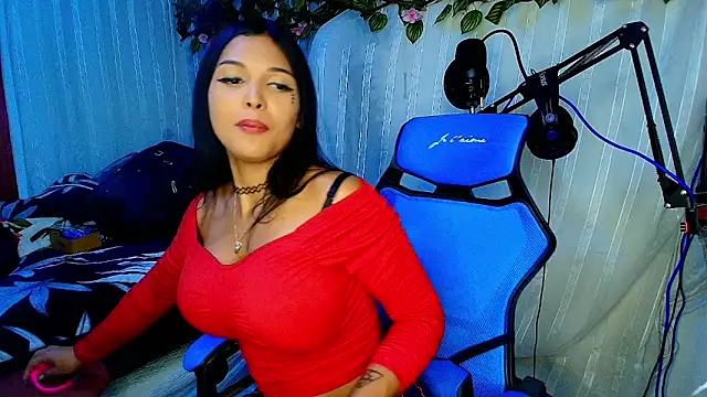 MOMMYJEVAA online show from March 19, 2025, 11:25 pm