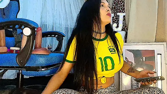 MOMMYJEVAA online show from December 19, 2025, 12:39 am