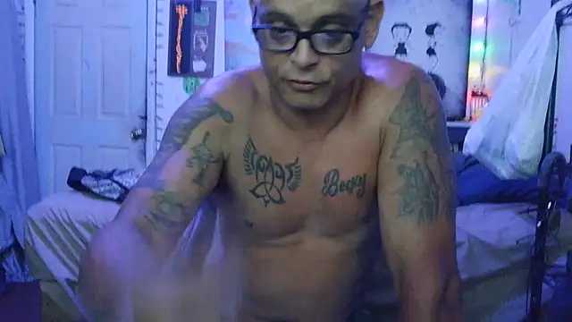Snapshot of Buffshagswell chatting on July 8, 2026, 1:10 am Buffshagswell online show from July 8, 2026, 1:10 am