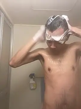 Snapshot of ryusei18570 chatting on January 27, 2025, 2:24 pm ryusei18570 online show from January 27, 2025, 2:24 pm