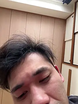 Snapshot of ryusei18570 chatting on February 16, 2025, 4:09 am ryusei18570 online show from February 16, 2025, 4:09 am