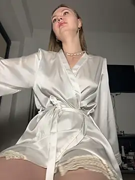 NickiLike online show from July 2, 2026, 4:46 pm