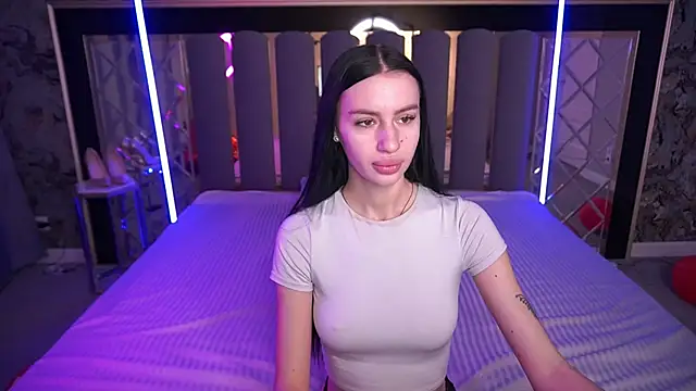 Snow WhiteeeX online show from March 1, 2026, 6:37 am