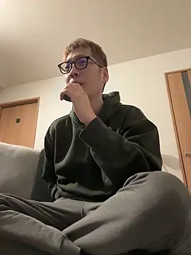 Snapshot of kensnb chatting on February 4, 2025, 8:49 pm kensnb online show from February 4, 2025, 8:49 pm