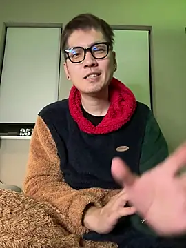 Snapshot of kensnb chatting on February 24, 2025, 8:36 pm kensnb online show from February 24, 2025, 8:36 pm