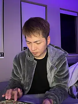 Snapshot of kensnb chatting on March 10, 2025, 12:37 pm kensnb online show from March 10, 2025, 12:37 pm