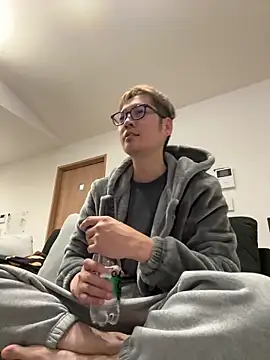 Snapshot of kensnb chatting on March 17, 2025, 8:51 pm kensnb online show from March 17, 2025, 8:51 pm