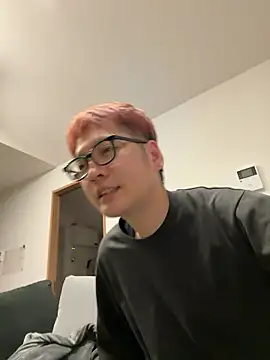 Snapshot of kensnb chatting on October 30, 2025, 7:47 pm kensnb online show from October 30, 2025, 7:47 pm