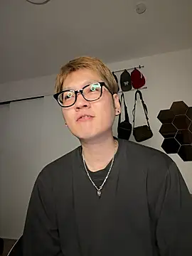 Snapshot of kensnb chatting on November 27, 2025, 8:11 pm kensnb online show from November 27, 2025, 8:11 pm