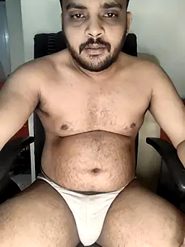Snapshot of Mr_Handsome_hunk chatting on October 21, 2025, 7:25 pm Mr Handsome hunk online show from October 21, 2025, 7:25 pm