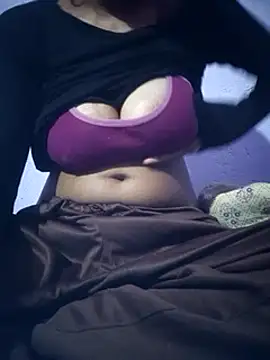 Sweet Sonakshi143 online show from February 7, 2025, 8:31 pm