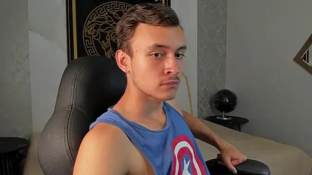 Desmon Clark online show from January 11, 2025, 9:36 pm