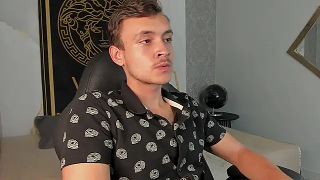 Desmon Clark online show from January 15, 2025, 1:12 am