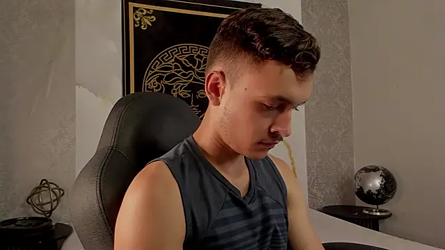 Desmon Clark online show from February 20, 2025, 7:34 am