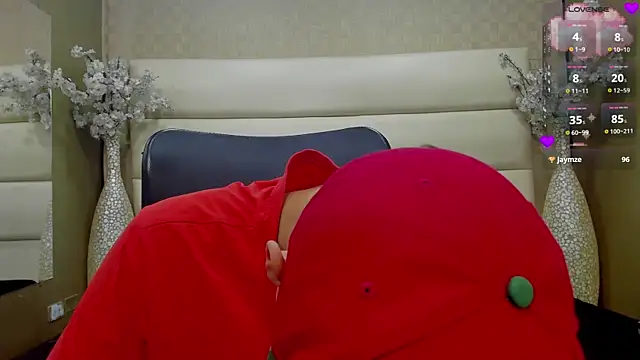 Desmon Clark online show from March 15, 2025, 11:28 pm