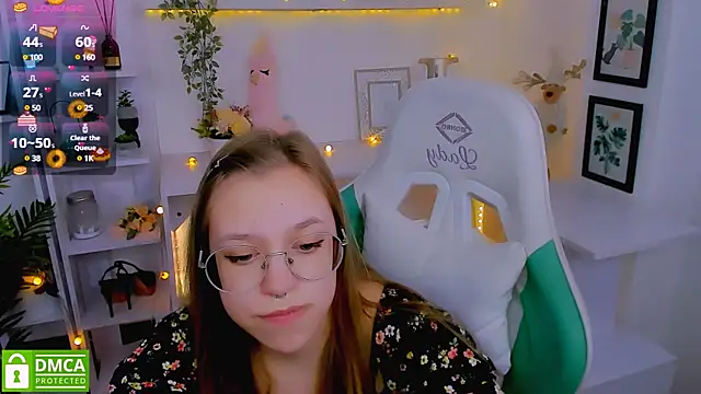 LayriantaVee online show from February 26, 2025, 1:08 pm