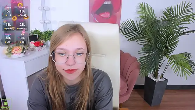 LayriantaVee online show from September 20, 2025, 6:14 am