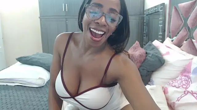 Ginachaudex online show from July 11, 2026, 1:19 am