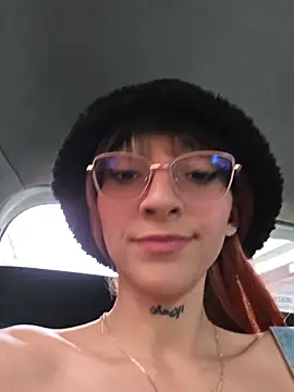 Snapshot of Dani_pegin chatting on June 24, 2026, 3:11 pm Dani pegin online show from June 24, 2026, 3:11 pm