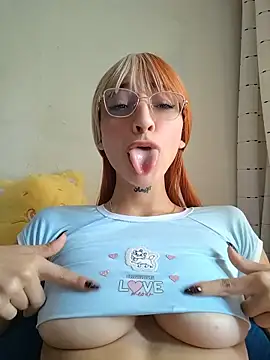 Snapshot of Dani_pegin chatting on June 25, 2026, 12:53 pm Dani pegin online show from June 25, 2026, 12:53 pm