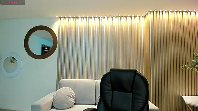 AmberFarrell online show from March 11, 2026, 8:04 pm