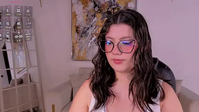 Snapshot of AmberFarrell chatting on May 7, 2026, 8:14 pm AmberFarrell online show from May 7, 2026, 8:14 pm