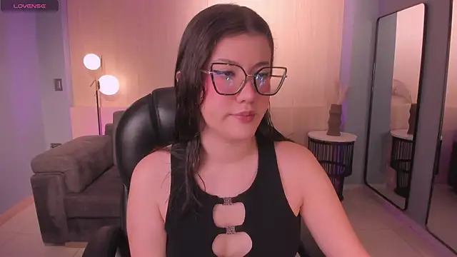 Snapshot of AmberFarrell chatting on June 28, 2026, 5:41 pm AmberFarrell online show from June 28, 2026, 5:41 pm