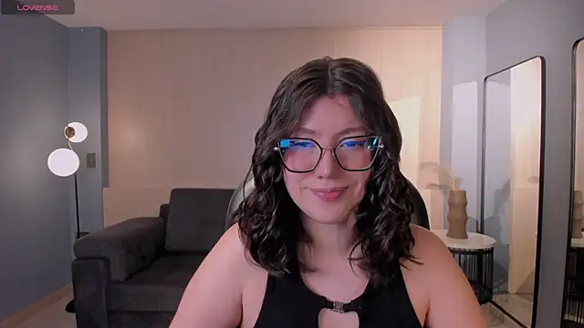 Snapshot of AmberFarrell chatting on July 6, 2026, 8:11 pm AmberFarrell online show from July 6, 2026, 8:11 pm