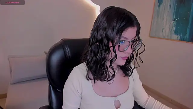 Snapshot of AmberFarrell chatting on July 28, 2026, 9:58 pm AmberFarrell online show from July 28, 2026, 9:58 pm