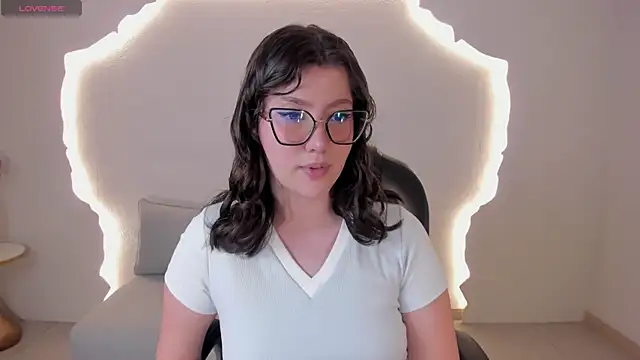 Snapshot of AmberFarrell chatting on July 31, 2026, 9:47 pm AmberFarrell online show from July 31, 2026, 9:47 pm
