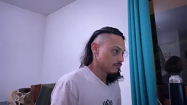 Snapshot of villanocat chatting on December 13, 2024, 3:38 am villanocat online show from December 13, 2024, 3:38 am