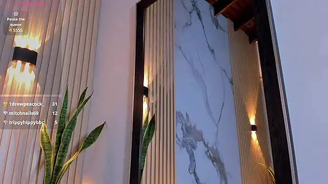 Snapshot of valentina_lux chatting on March 12, 2025, 9:12 am valentina lux online show from March 12, 2025, 9:12 am