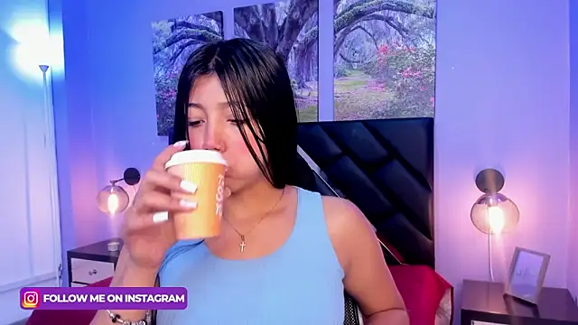 Snapshot of KimberlyVillaLobos chatting on February 28, 2025, 11:47 am KimberlyVillaLobos online show from February 28, 2025, 11:47 am