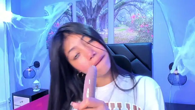 Snapshot of KimberlyVillaLobos chatting on November 11, 2025, 11:43 am KimberlyVillaLobos online show from November 11, 2025, 11:43 am