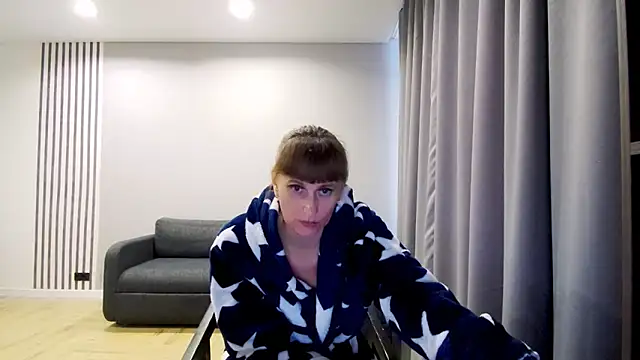 Daniella Lorente online show from February 18, 2025, 5:31 am