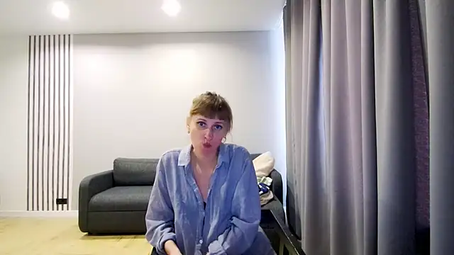 Daniella Lorente online show from February 26, 2025, 7:09 am