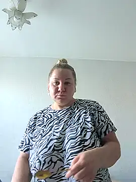Snapshot of Anna_Curvy chatting on June 30, 2026, 12:00 am Anna Curvy online show from June 30, 2026, 12:00 am