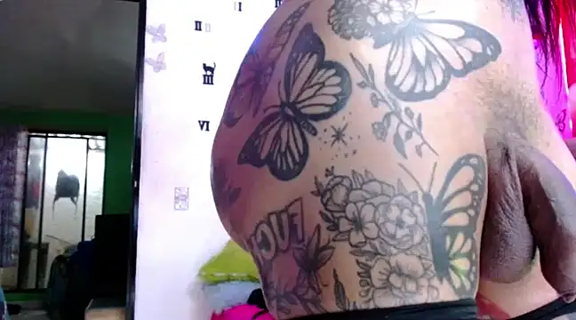 Snapshot of goddess_BigassCock chatting on March 22, 2025, 5:06 am goddess BigassCock online show from March 22, 2025, 5:06 am