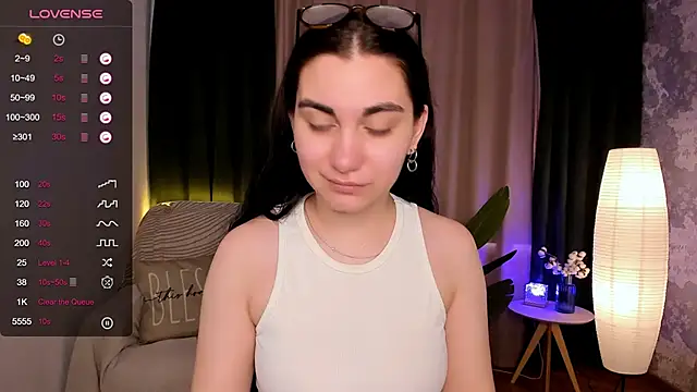 hannacheekss  online show from January 21, 2025, 5:16 am